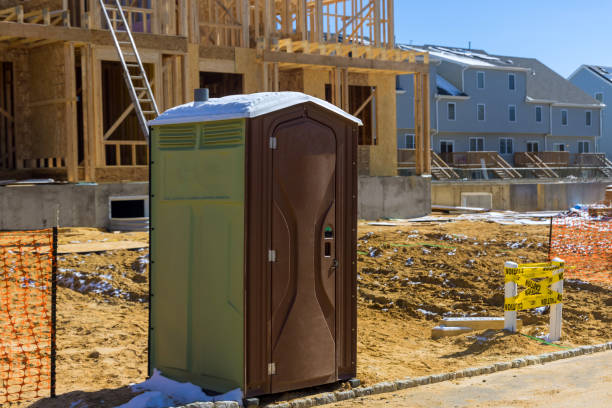 Best Portable restroom trailer rental  in Mosinee, WI